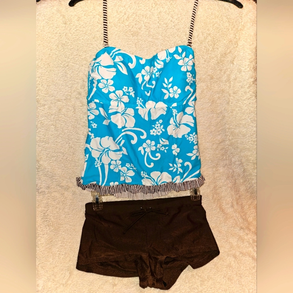 Never Worn SO TAKINI, Size Large